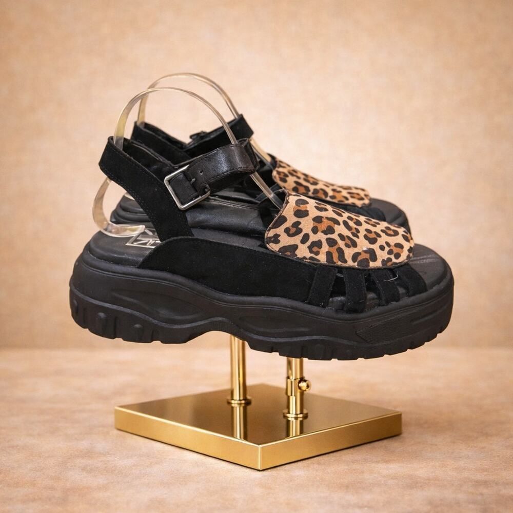 T.U.K. TUK Black Leopard Wave Platform Creeper Sandals Women's Size 10